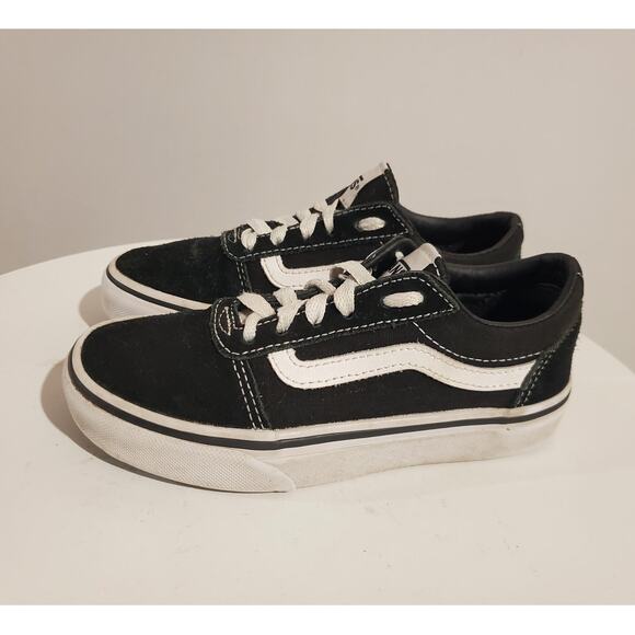 Vans Other - Vans Off the Wall Old Skool Suede Low Top Sk8 Sneakers Youth Size 13 Black Shoes